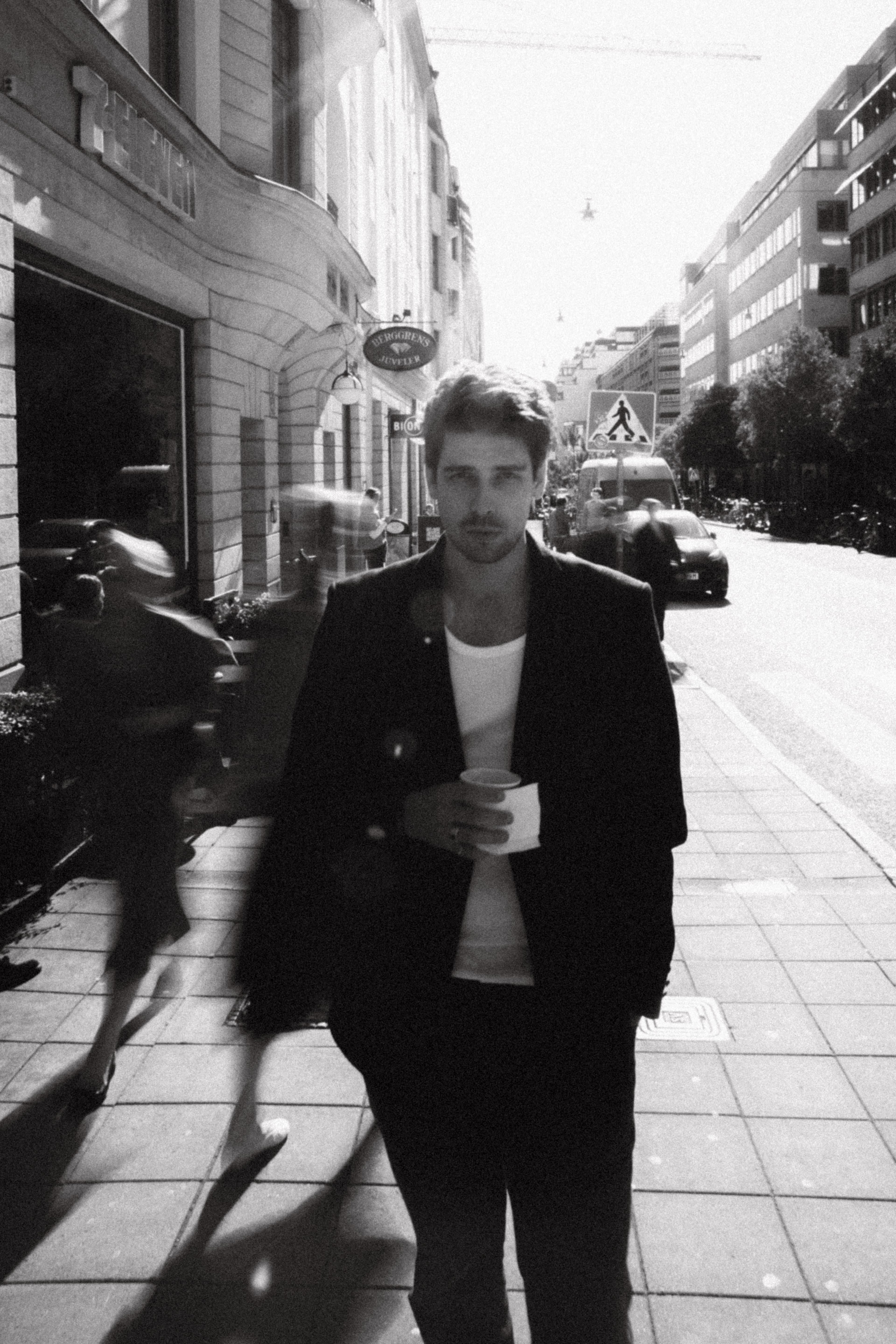 ÏOV — Album Manifesto